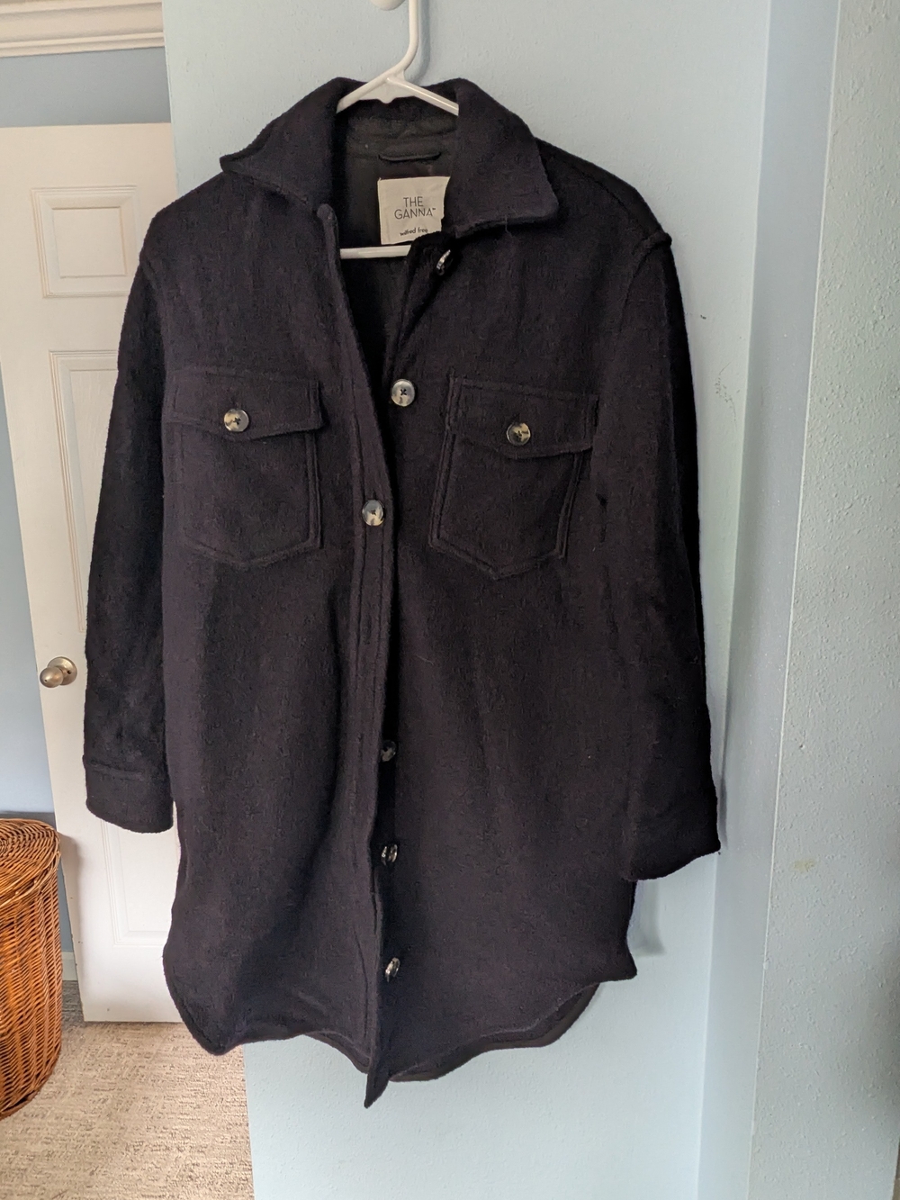 The Wilfred Free Ganna Long 100% Merino Wool Black Shirt Jacket